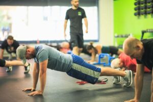 Personal Training Pros Cons Group Exercise 2